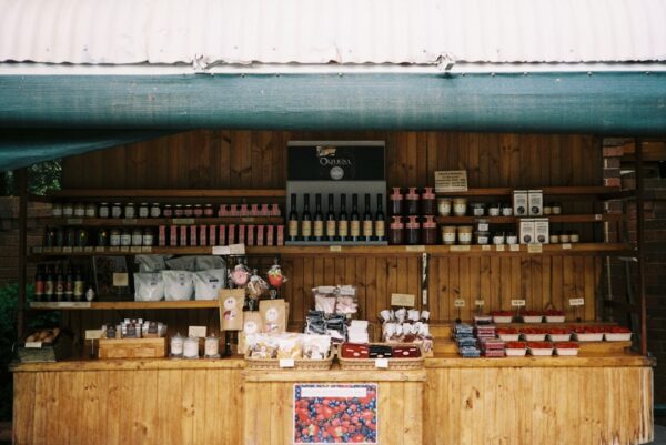 Explire Suncoast - Best Outer Banks Thrift Stores for Unique Coastal Finds