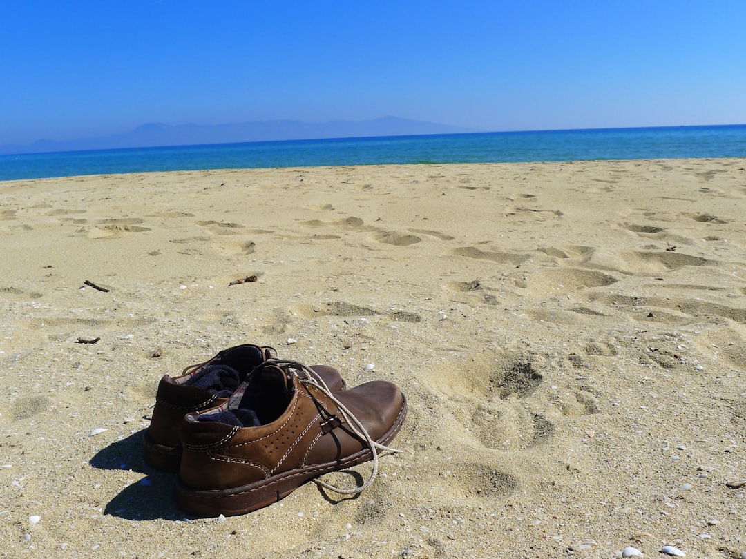 The Best Outer Banks Shoes for Sand, Sun, and Exploring the Coast
